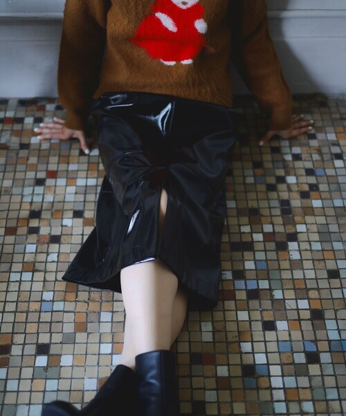 B:MING by BEAMS（ビーミングバイビームス）の「ambiance / SHINY TIGHT SKIRT（スカート・レディース・ブラウン系その他3/ブラック・SMALL/MEDIUM）」の6枚目の写真