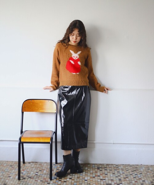 B:MING by BEAMS（ビーミングバイビームス）の「ambiance / SHINY TIGHT SKIRT（スカート・レディース・ブラウン系その他3/ブラック・SMALL/MEDIUM）」の3枚目の写真