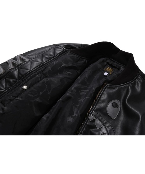A BATHING APE（アベイシングエイプ）の「SHARK  BOMBER JACKET（ミリタリージャケット・メンズ・ブラック・X-LARGE/XX-LARGE/MEDIUM/SMALL/LARGE）」の3枚目の写真