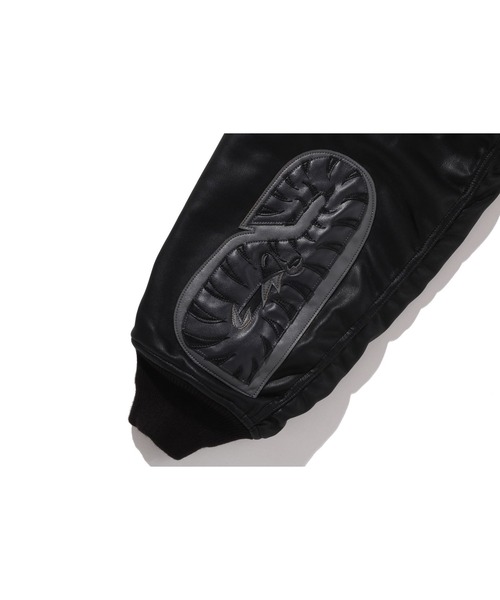 A BATHING APE（アベイシングエイプ）の「SHARK  BOMBER JACKET（ミリタリージャケット・メンズ・ブラック・X-LARGE/XX-LARGE/MEDIUM/SMALL/LARGE）」の5枚目の写真