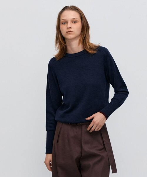 BACCA（バッカ）の「【一部WEB限定】エクストラファインメリノウール クルーネックプルオーバー（ニット/セーター・レディース・ネイビー/チャコールグレー/キャメル・S）」の13枚目の写真