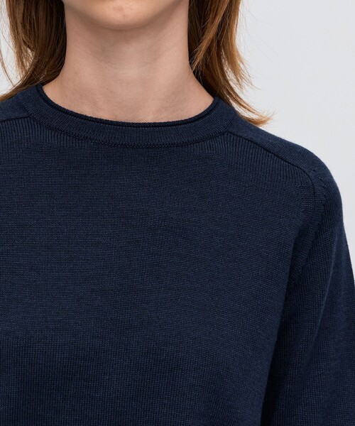 BACCA（バッカ）の「【一部WEB限定】エクストラファインメリノウール クルーネックプルオーバー（ニット/セーター・レディース・ネイビー/チャコールグレー/キャメル・S）」の6枚目の写真