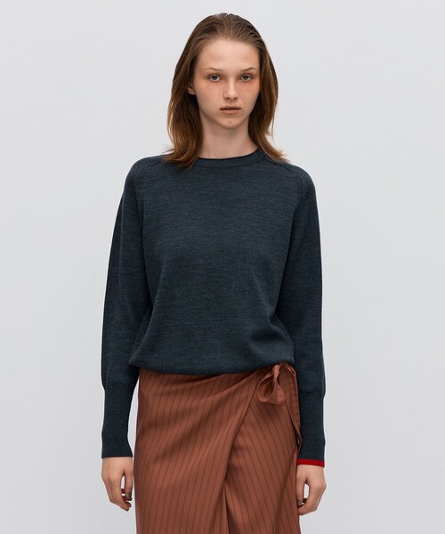 BACCA（バッカ）の「【一部WEB限定】エクストラファインメリノウール クルーネックプルオーバー（ニット/セーター・レディース・ネイビー/チャコールグレー/キャメル・S）」の14枚目の写真