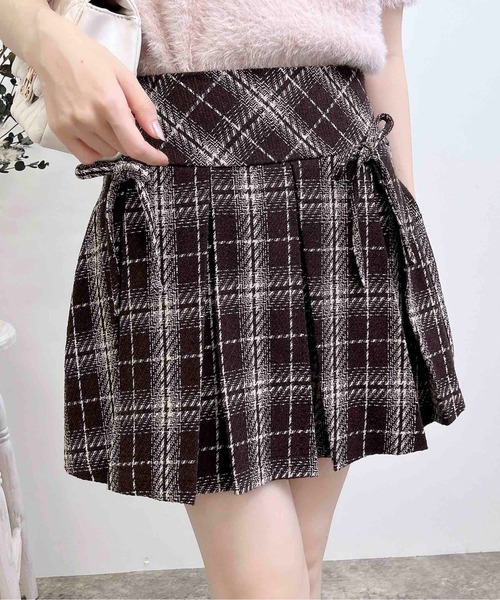 INGNI(イング)の「チェック柄ボックスプリーツリボンスカパン(スカート・レディース・ブラック系/ブラウン系その他2・FREE)」の2枚目の写真