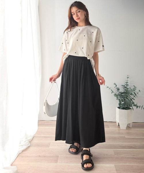 classicalelf(クラシカルエルフ)の「さらり、軽やか。リラックスstyleキマる。レーヨン素材ウエストギャザーフレアシルエットワイドパンツ(その他パンツ・レディース・カーキ/ブラック/チャコール・X-LARGE/SMALL/MEDIUM/LARGE)」の20枚目の写真