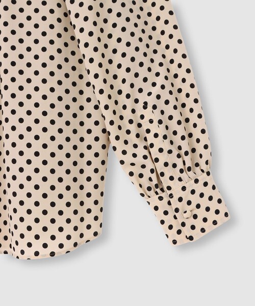 LOULOU WILLOUGHBY（ルルウィルビー）の「◇【LOULOU WILLOUGHBY】デシンドットフリルボウタイブラウス（シャツ/ブラウス・レディース・ブラック/ライトベージュ・2）」の7枚目の写真