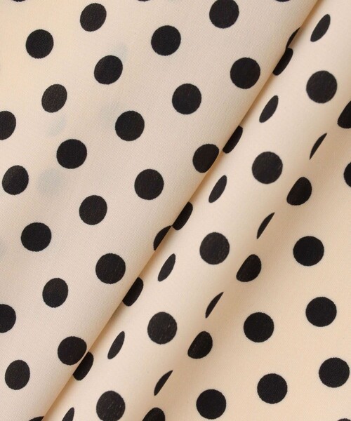 LOULOU WILLOUGHBY（ルルウィルビー）の「◇【LOULOU WILLOUGHBY】デシンドットフリルボウタイブラウス（シャツ/ブラウス・レディース・ブラック/ライトベージュ・2）」の10枚目の写真