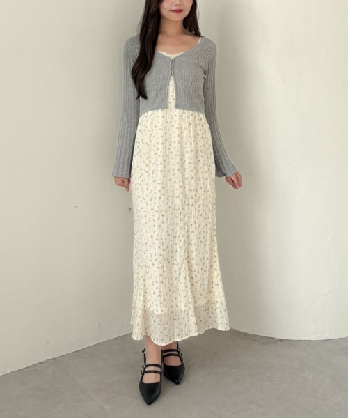 archives（アルシーヴ）の「シアーリブニットカーディガン×花柄キャミワンピースＳＥＴ（ワンピース・レディース・アイボリー/ブラック・MEDIUM）」の3枚目の写真
