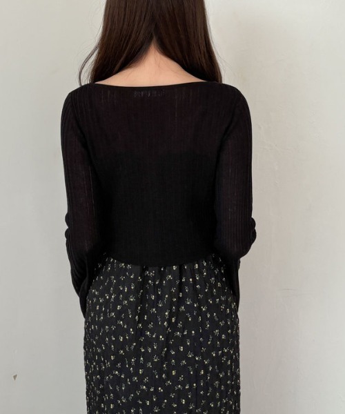 archives（アルシーヴ）の「シアーリブニットカーディガン×花柄キャミワンピースＳＥＴ（ワンピース・レディース・アイボリー/ブラック・MEDIUM）」の19枚目の写真