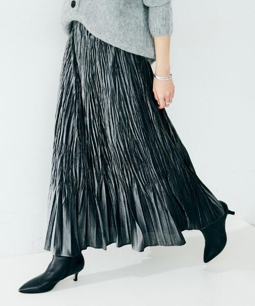 UNTITLED（アンタイトル）の「【ウエストゴム／着映え】ランダムプリーツベロアスカート（スカート・レディース・ライトベージュ/ブラウン系その他/チャコールグレー/チャコール・02/01/00/50/48/46/44/42/04/03）」の2枚目の写真