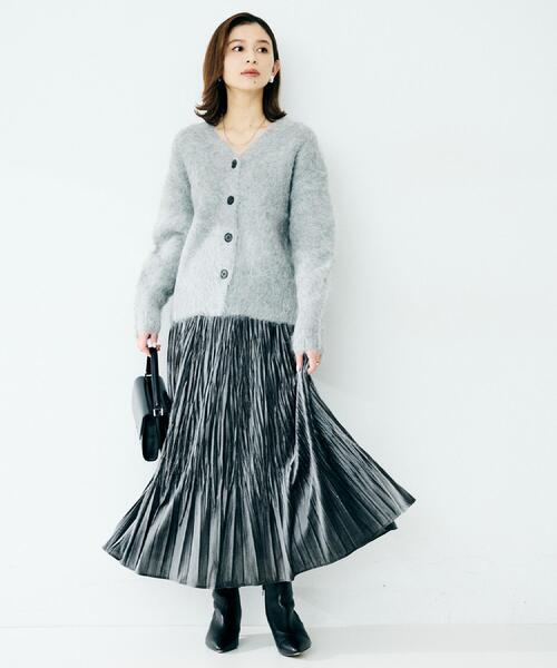 UNTITLED（アンタイトル）の「【ウエストゴム／着映え】ランダムプリーツベロアスカート（スカート・レディース・ライトベージュ/ブラウン系その他/チャコールグレー/チャコール・02/01/00/50/48/46/44/42/04/03）」の16枚目の写真