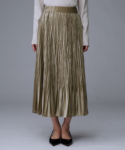 UNTITLED（アンタイトル）の「【ウエストゴム／着映え】ランダムプリーツベロアスカート（スカート・レディース・ライトベージュ/ブラウン系その他/チャコールグレー/チャコール・02/01/00/50/48/46/44/42/04/03）」の6枚目の写真