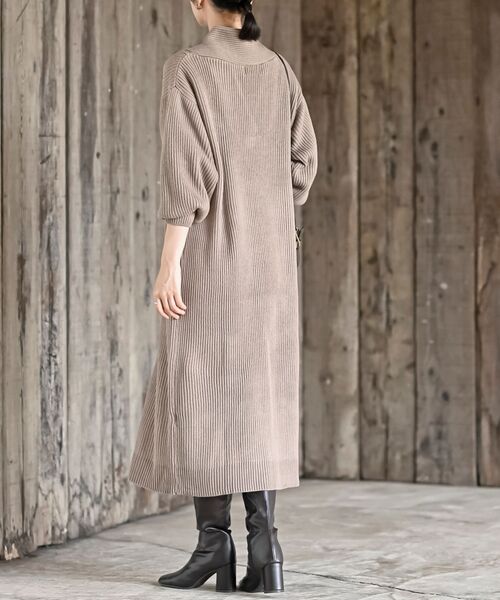 rps（アールピーエス）の「ショールカラーニットワンピース（ワンピース・レディース・モカ/ブラウン系その他/ブラック/グレー系その他・フリー）」の17枚目の写真