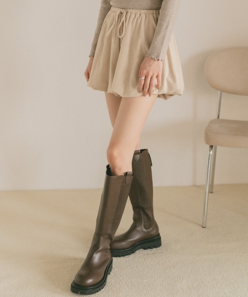VANNIE U(ヴァニーユー)の「バルーンスエードショートパンツ(その他パンツ・レディース・ブラック/アイボリー・FREE)」の3枚目の写真