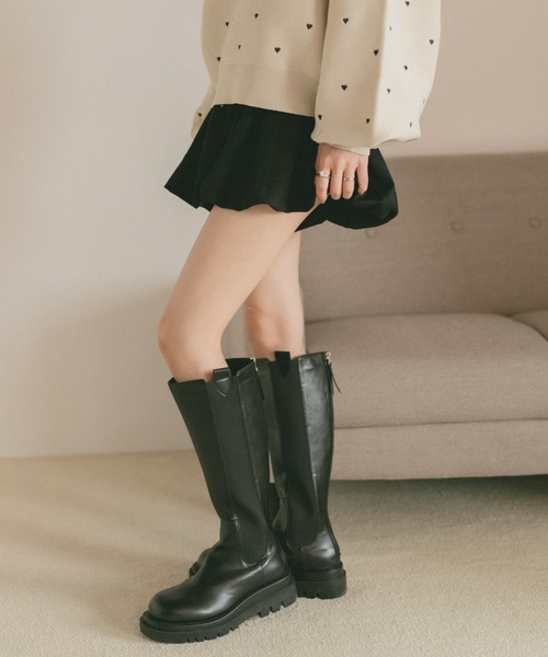 VANNIE U(ヴァニーユー)の「バルーンスエードショートパンツ(その他パンツ・レディース・ブラック/アイボリー・FREE)」の11枚目の写真