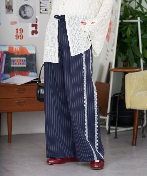 CIAOPANIC(チャオパニック)の「【neutral by ciaopanic】ピンストライプレースイージースラックス(その他パンツ・レディース・ネイビー/グレー・FREE)」の2枚目の写真