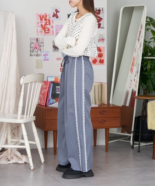 CIAOPANIC(チャオパニック)の「【neutral by ciaopanic】ピンストライプレースイージースラックス(その他パンツ・レディース・ネイビー/グレー・FREE)」の4枚目の写真