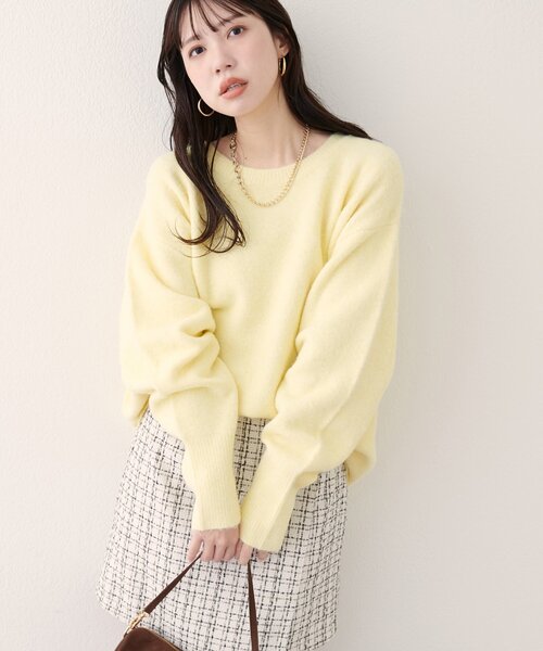 natural couture(ナチュラルクチュール)の「【WEB限定】クルーネックニットプルオーバー(ニット/セーター・レディース・モカ/イエロー/チャコールグレー/グレー/オフホワイト/サックスブルー・FREE)」の6枚目の写真