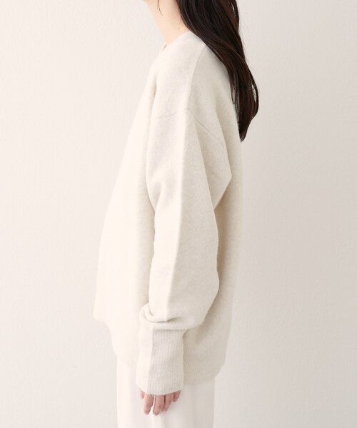 natural couture(ナチュラルクチュール)の「【WEB限定】クルーネックニットプルオーバー(ニット/セーター・レディース・モカ/イエロー/チャコールグレー/グレー/オフホワイト/サックスブルー・FREE)」の7枚目の写真