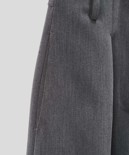 KINO THE KEI(キノザケイ)の「フロントタック ハイウエスト オーバルパンツ KINO THE KEI(その他パンツ・レディース・ブラック/グレー・M/S)」の9枚目の写真