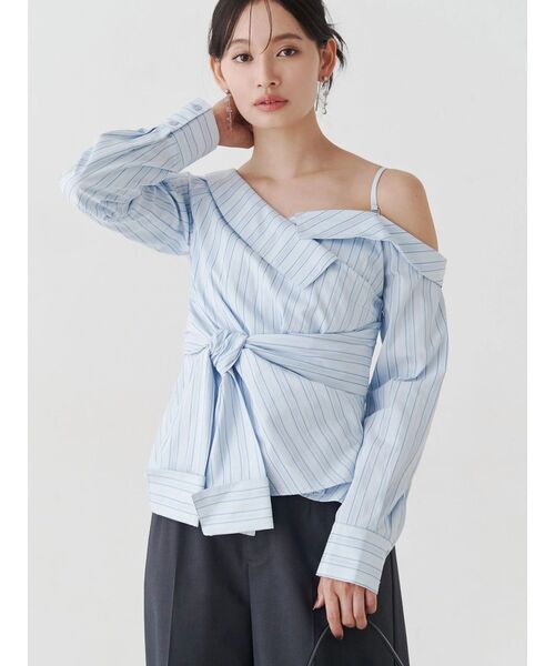 MERCURYDUO(マーキュリーデュオ)の「アシメツイストシャツ(シャツ/ブラウス・レディース・ベビーピンク/ライトブルー/イエロー・FREE)」の2枚目の写真