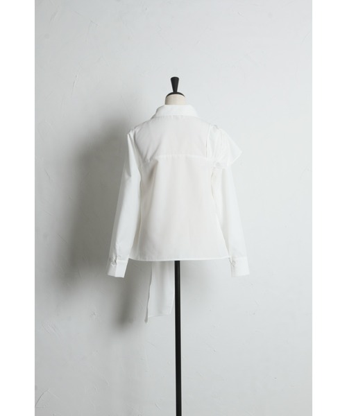 ARVELLIA(アルベリア)の「DRAPED CROSS SHIRT(シャツ/ブラウス・レディース・ホワイト/ブラック・M)」の17枚目の写真