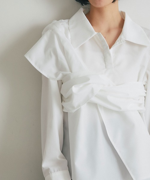 ARVELLIA(アルベリア)の「DRAPED CROSS SHIRT(シャツ/ブラウス・レディース・ホワイト/ブラック・M)」の9枚目の写真