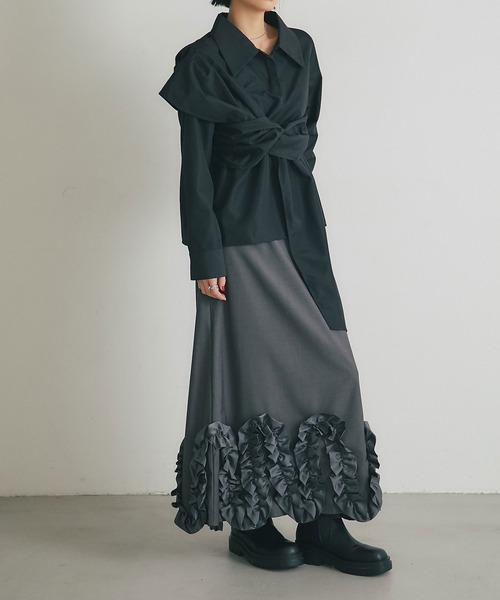ARVELLIA(アルベリア)の「DRAPED CROSS SHIRT(シャツ/ブラウス・レディース・ホワイト/ブラック・M)」の11枚目の写真