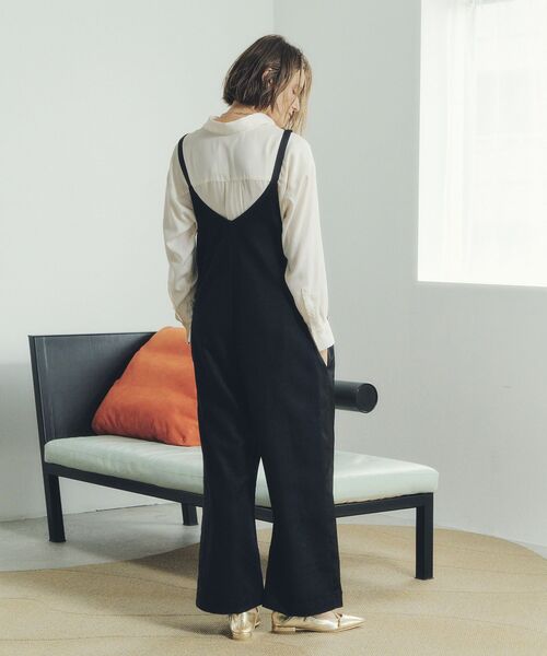 Editt by YECCA VECCA（エディットバイイェッカヴェッカ）の「サイドラインサロペット（サロペット/オーバーオール・レディース・カーキ/ブルーグリーン/ネイビー・FREE）」の11枚目の写真