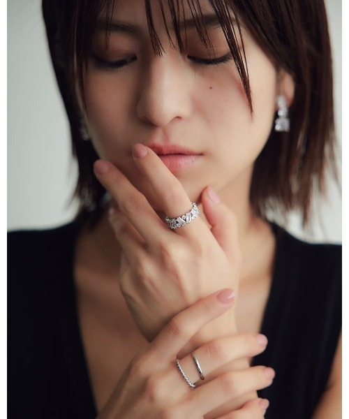 ChooMia(チュミア)の「ジルコニアビジューリング(リング・レディース・シルバー/ゴールド・16/11)」の7枚目の写真