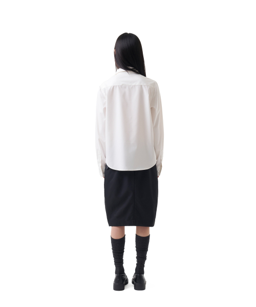 IUGAMAKARAS(イウガマカラス)の「Frilled Shirts (White)(シャツ/ブラウス・レディース・その他・FREE)」の4枚目の写真