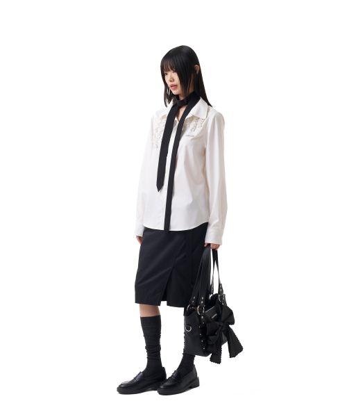 IUGAMAKARAS(イウガマカラス)の「Frilled Shirts (White)(シャツ/ブラウス・レディース・その他・FREE)」の10枚目の写真