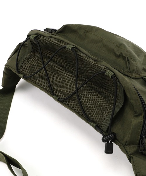 Alpha Industries（アルファインダストリーズ）の「Alpha Industries/アルファインダストリーズ/Combat Waistbag/コンバット ウエスト バッグ（ボディバッグ/ウエストポーチ・メンズ・ブラック/オリーブ系・F）」の13枚目の写真