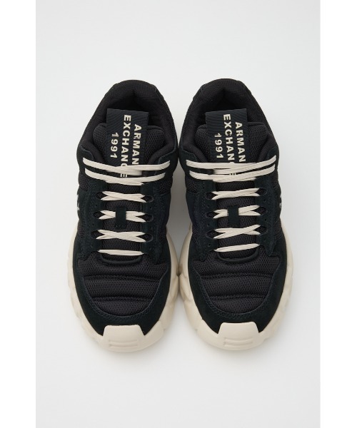 ARMANI EXCHANGE（アルマーニエクスチェンジ）の「AXロゴ チャンキーソール レースアップスニーカー（スニーカー・レディース・グレー/ブラック・7/6/5）」の3枚目の写真