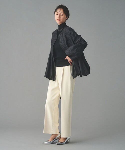 UNITED ARROWS（ユナイテッドアローズ）の「SPONGY タック ワイドパンツ（スラックス・レディース・オフホワイト/ブラック/ネイビー・40/38/36/34）」の17枚目の写真