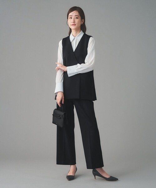 UNITED ARROWS（ユナイテッドアローズ）の「SPONGY タック ワイドパンツ（スラックス・レディース・オフホワイト/ブラック/ネイビー・40/38/36/34）」の21枚目の写真