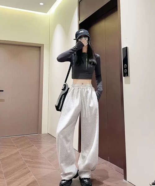 VIBGYOR（ヴィブジョー）の「【EIZZ/アイズ】ルーズフィットドローストリング スウェットパンツ（スウェットパンツ・レディース・グレー/ブラック/ネイビー・FREE）」の8枚目の写真