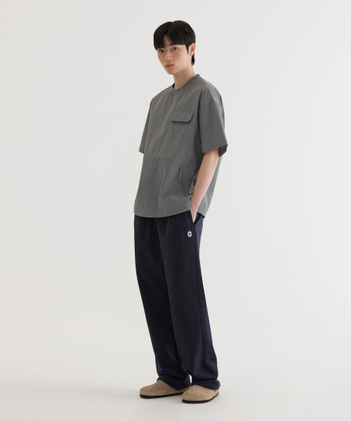 COVERNAT(カバーナット)の「ウーブンユーティリティTシャツSage Gray(Tシャツ/カットソー・レディース・その他・SMALL/MEDIUM/LARGE/X-LARGE/XX-LARGE)」の5枚目の写真