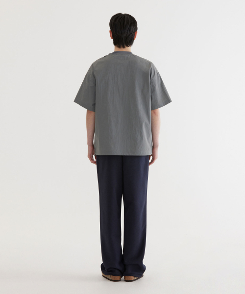 COVERNAT(カバーナット)の「ウーブンユーティリティTシャツSage Gray(Tシャツ/カットソー・レディース・その他・SMALL/MEDIUM/LARGE/X-LARGE/XX-LARGE)」の6枚目の写真