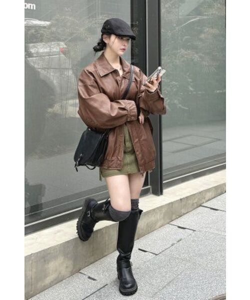 LADY VOLUME(レディーボリューム)の「465-1 VINTAGE COATED LEATHER LOOSE FIT JUMPER_CAMEL(ライダースジャケット・レディース・その他・FREE)」の9枚目の写真