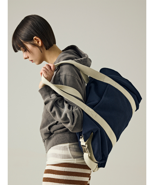 Salad bowls（サラダボール）の「410 Travel Bag [NAVY]（メッセンジャーバッグ・レディース・ネイビー・FREE）」の4枚目の写真