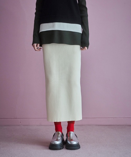 OMMO(オーエムエムオー)の「PENCIL KNIT SK(スカート・レディース・ピンク/ホワイト/ブラック・38/36)」の1枚目の写真