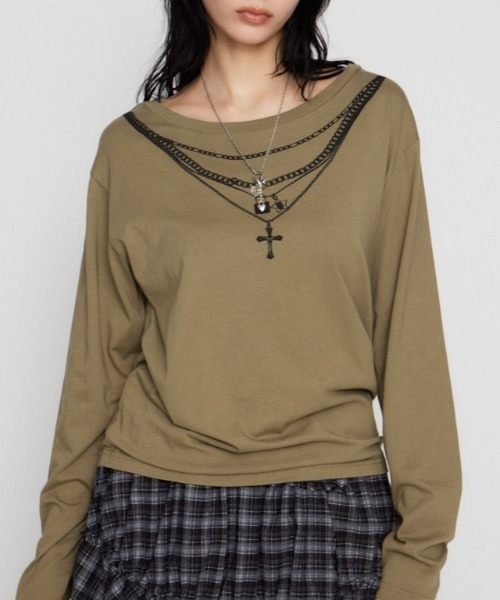 LAGUA GEM(ラグアジェム)の「PENDANT PRINT ロングスリーブTシャツ(Tシャツ/カットソー・レディース・ブラック/カーキ/アイボリー・FREE)」の1枚目の写真