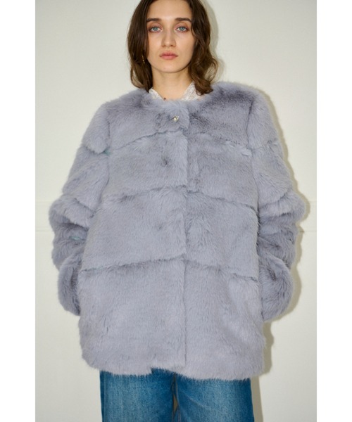 Estella.K(エステラケー)の「Coco Faux Fur Coat ノーカラーファーコート(ノーカラーコート・レディース・ブラック/ブルーグレー/モカ/オフホワイト・FREE)」の3枚目の写真