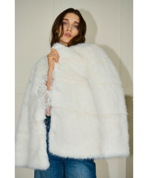 Estella.K(エステラケー)の「Coco Faux Fur Coat ノーカラーファーコート(ノーカラーコート・レディース・ブラック/ブルーグレー/モカ/オフホワイト・FREE)」の19枚目の写真