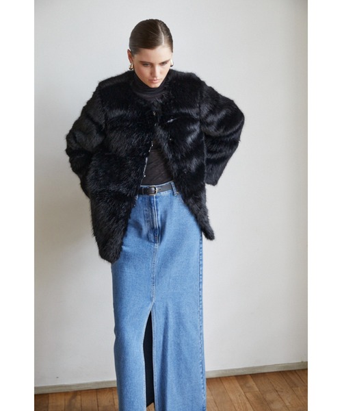 Estella.K(エステラケー)の「Coco Faux Fur Coat ノーカラーファーコート(ノーカラーコート・レディース・ブラック/ブルーグレー/モカ/オフホワイト・FREE)」の7枚目の写真