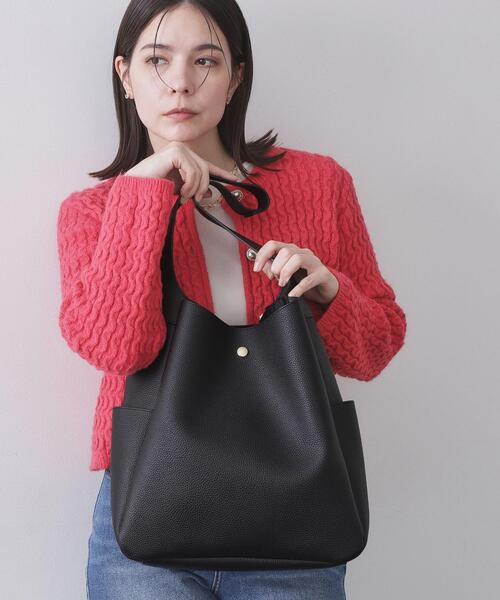 OPAQUE.CLIP（オペークドットクリップ）の「シュリンク合皮ワンハンドルトートバッグ【軽量／A4サイズ対応】（トートバッグ・レディース・ナチュラル/アイボリー/ブラック・00）」の6枚目の写真