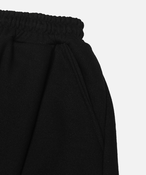FREEMARIO（フリーマリオ）の「スリーピンタックトレーニングパンツ[ブラック]（スウェットパンツ・レディース・その他・MEDIUM/LARGE）」の5枚目の写真