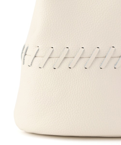 SALON adam et rope'（サロン アダム エ ロペ）の「【W S（ドゥーブル）】レザードロストミニバッグ（ショルダーバッグ・レディース・ベージュ/ホワイト・FREE）」の21枚目の写真