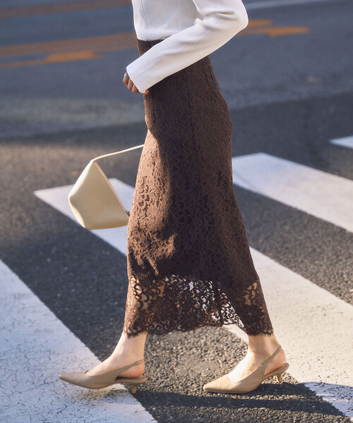 Noble(ノーブル)の「《追加 / WEB+一部店舗限定》リバーレースIラインスカート2(スカート・レディース・スミクロ/チョコ・40/38/36/34)」の2枚目の写真